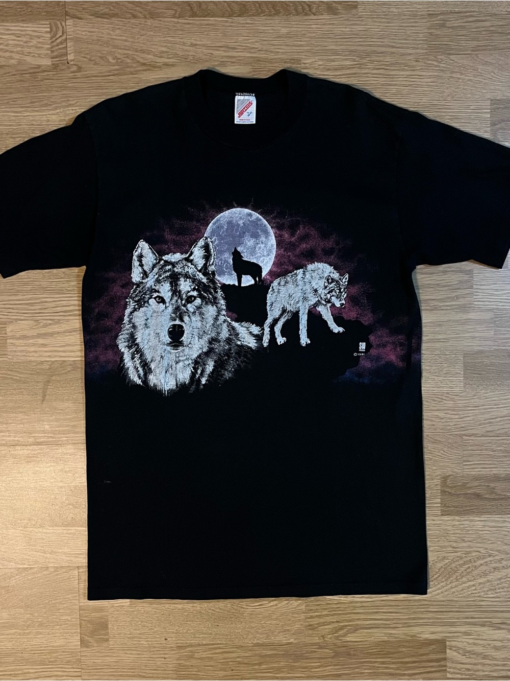 Black Wolf Graphic Tee - Men vintage